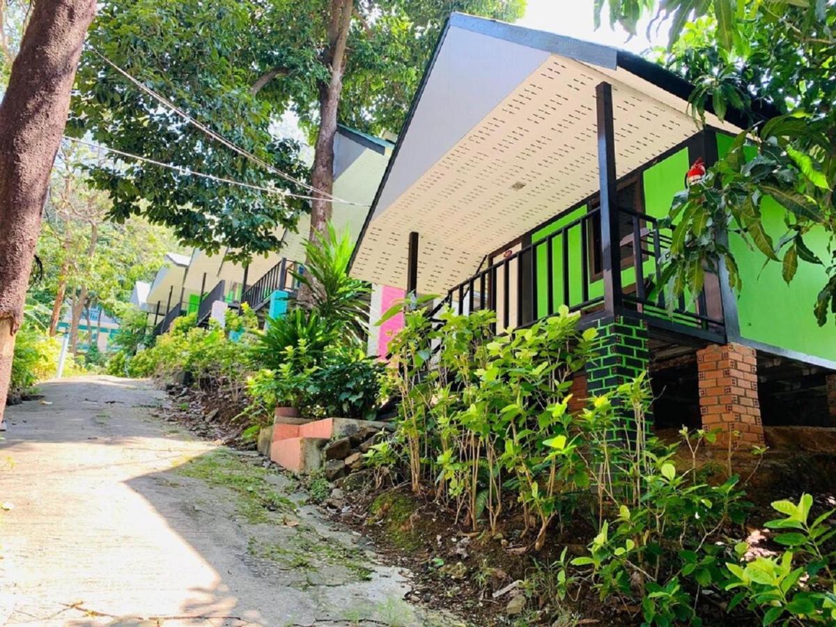 Apache Top Hill Hostel Phi Phi Don Exterior photo